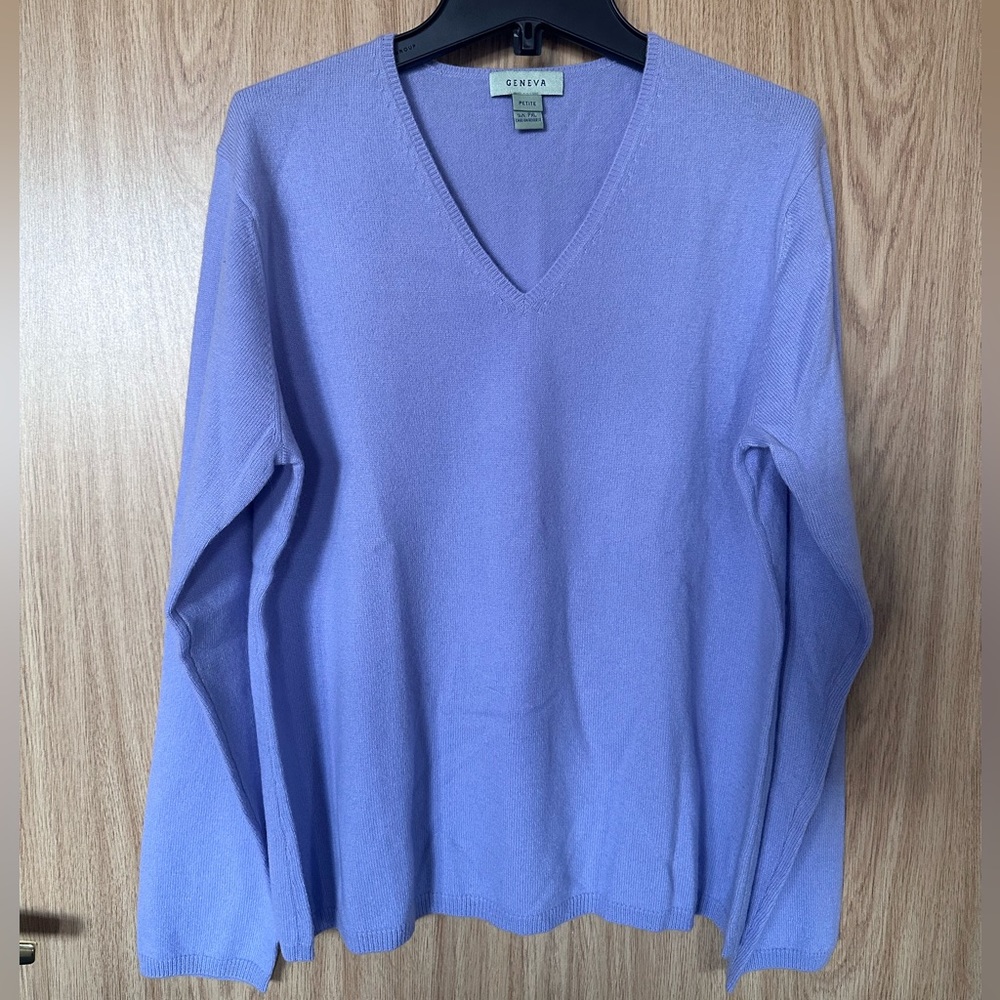 New Geneva Purple 100% Cashmere VNeck Casual Sweater Women’s PXL
